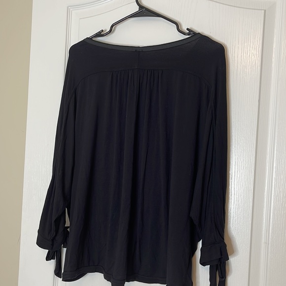 Free People Keepin On Solid Black Tie Sleeve Blouse Medium - Picture 12 of 16